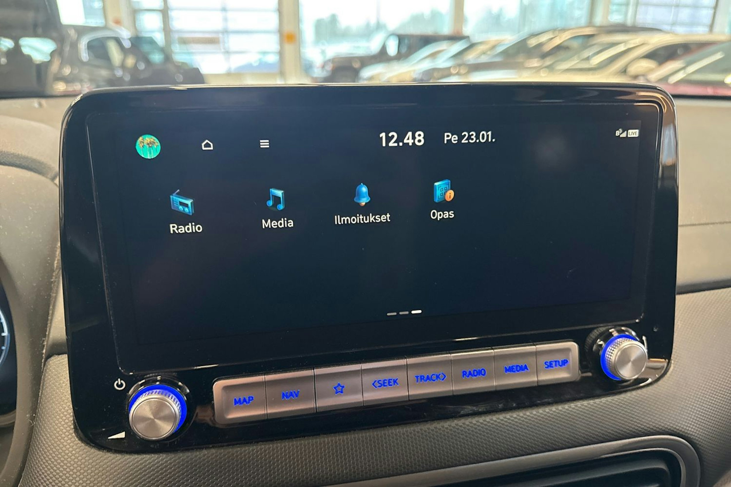 punainen Hyundai KONA 2022 kuva 30.