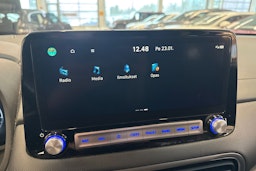 punainen Hyundai KONA 2022 kuva 30.