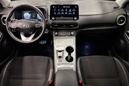 punainen Hyundai KONA 2023 kuva 9.