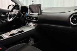 punainen Hyundai KONA 2023 kuva 14.