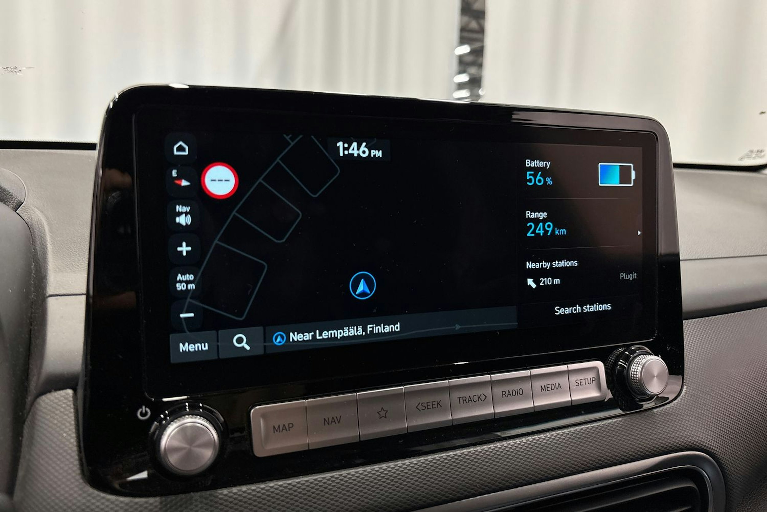 punainen Hyundai KONA 2023 kuva 23.