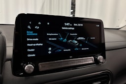 punainen Hyundai KONA 2023 kuva 25.