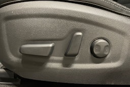 met. harmaa Hyundai KONA 2023 kuva 29.