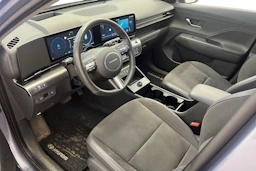 sininen Hyundai KONA Electric 2024 kuva 6.