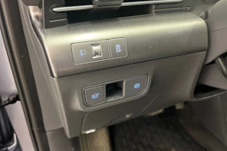 sininen Hyundai KONA Electric 2024 kuva 11.