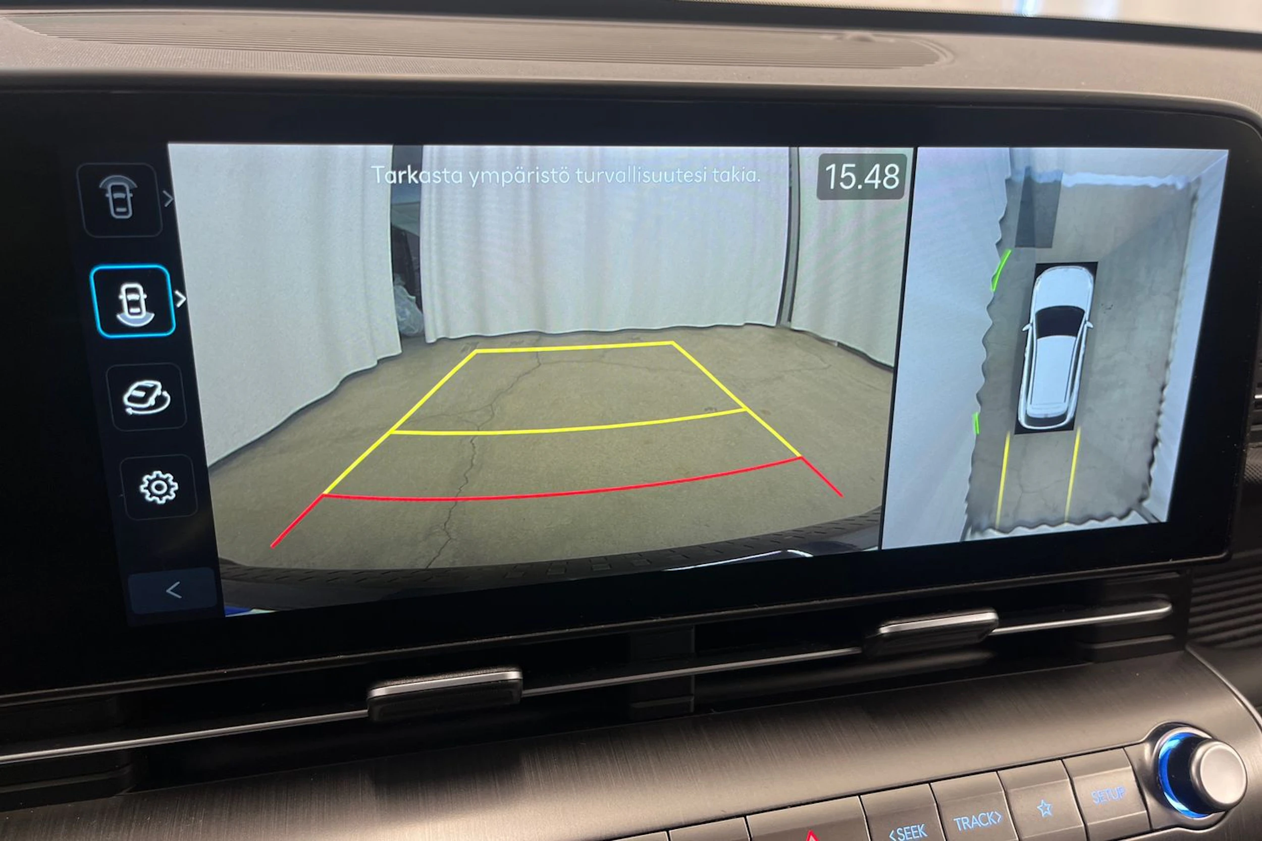 sininen Hyundai KONA Electric 2024 kuva 16.