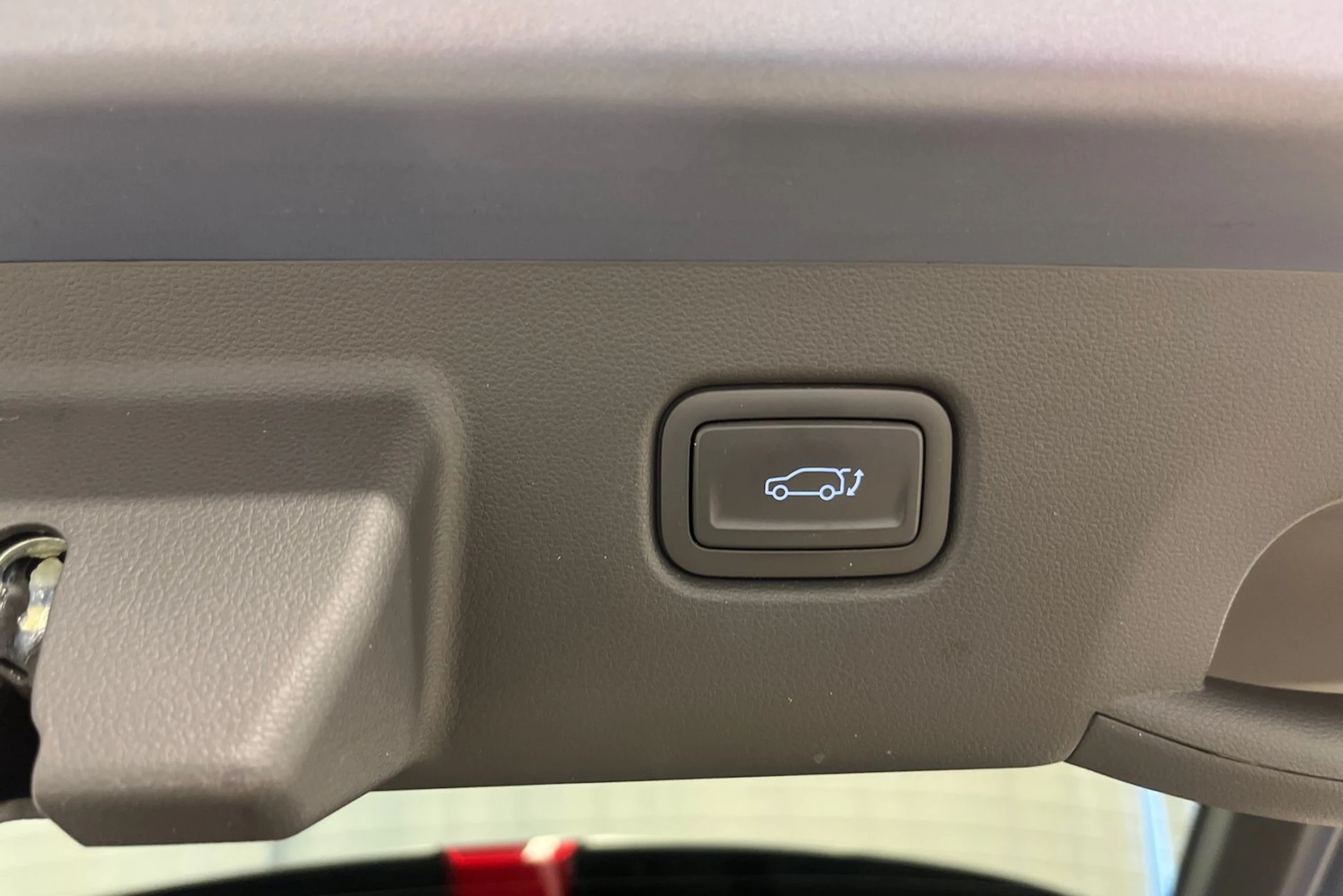 sininen Hyundai KONA Electric 2024 kuva 24.