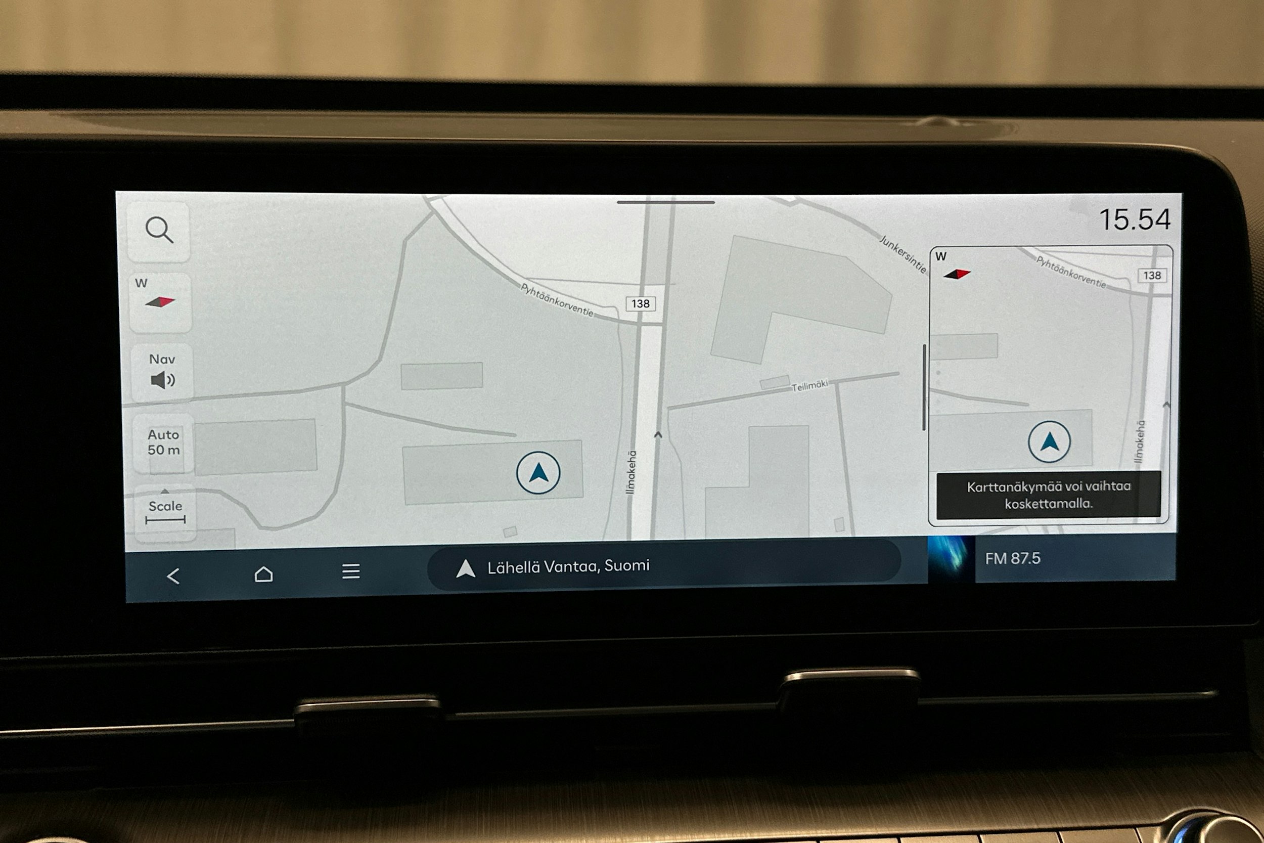 harmaa Hyundai KONA Electric 2024 kuva 25.