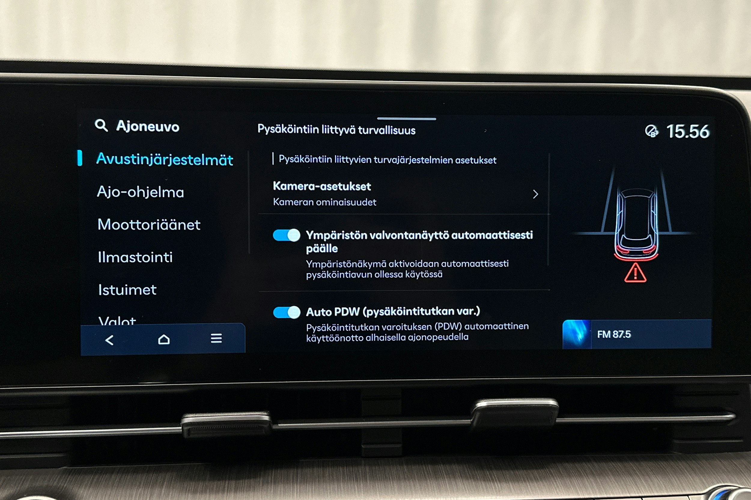 harmaa Hyundai KONA Electric 2024 kuva 33.