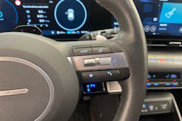 sininen Hyundai KONA Electric 2024 kuva 14.