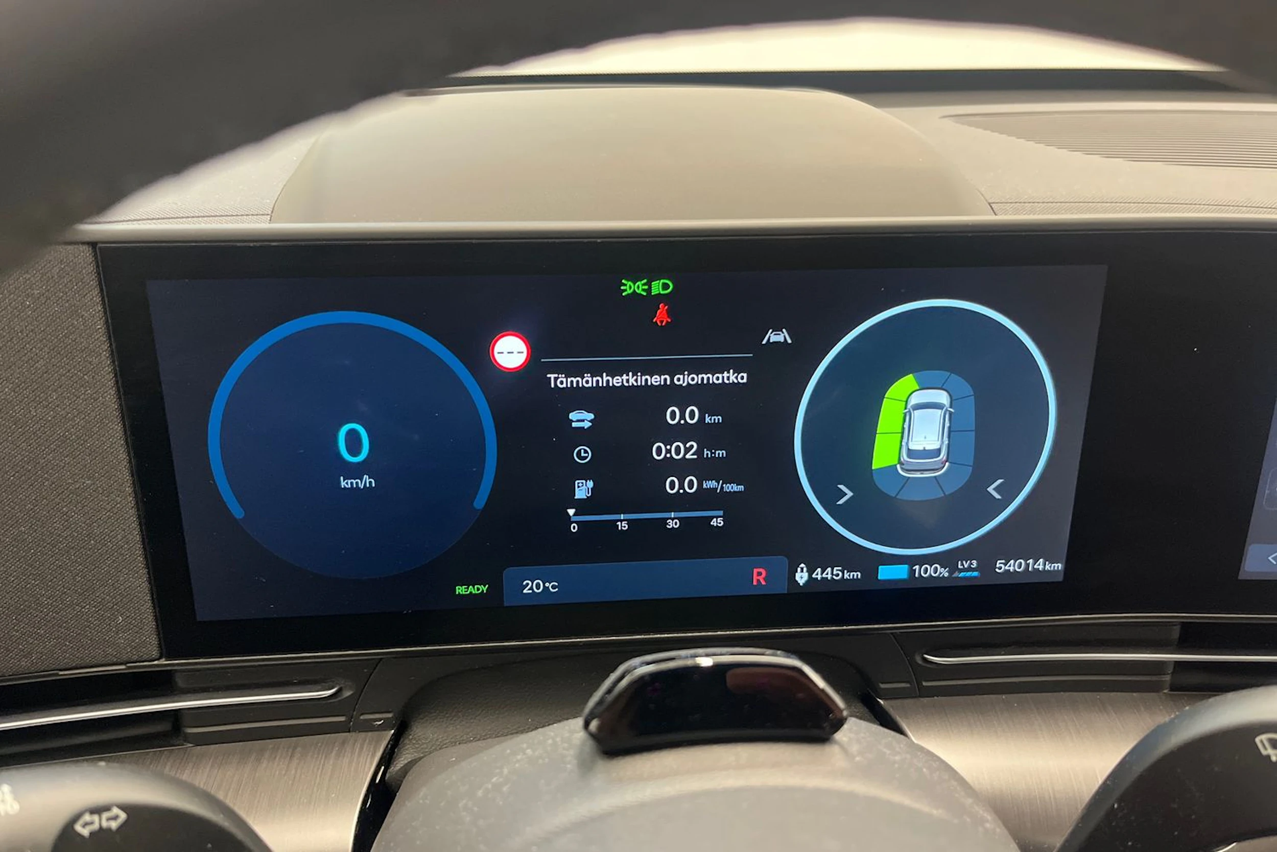 sininen Hyundai KONA Electric 2024 kuva 18.