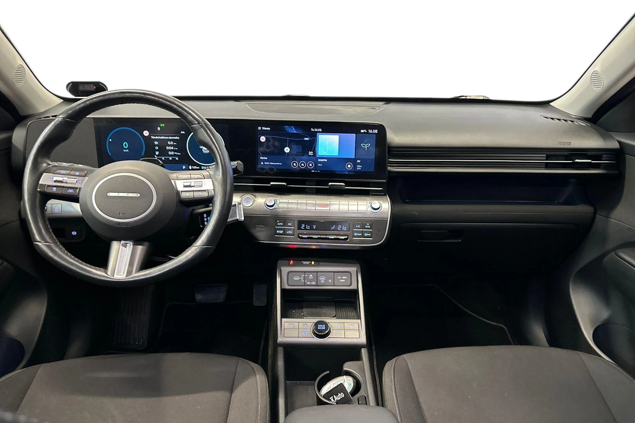 punainen Hyundai KONA Electric 2024 kuva 7.