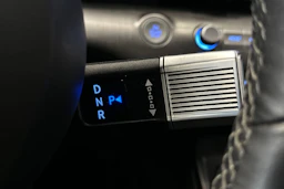 punainen Hyundai KONA Electric 2024 kuva 19.