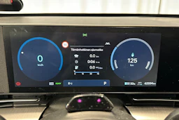 punainen Hyundai KONA Electric 2024 kuva 20.