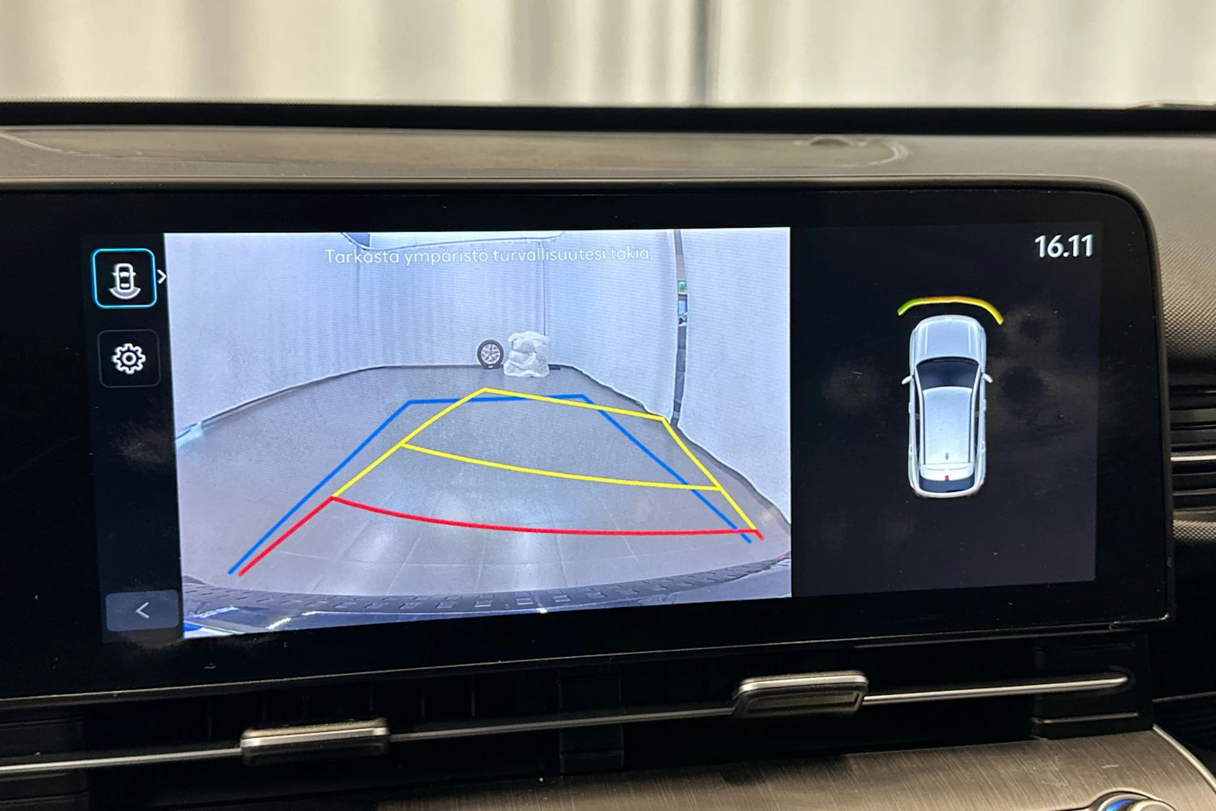 punainen Hyundai KONA Electric 2024 kuva 27.