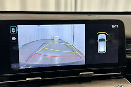 punainen Hyundai KONA Electric 2024 kuva 27.