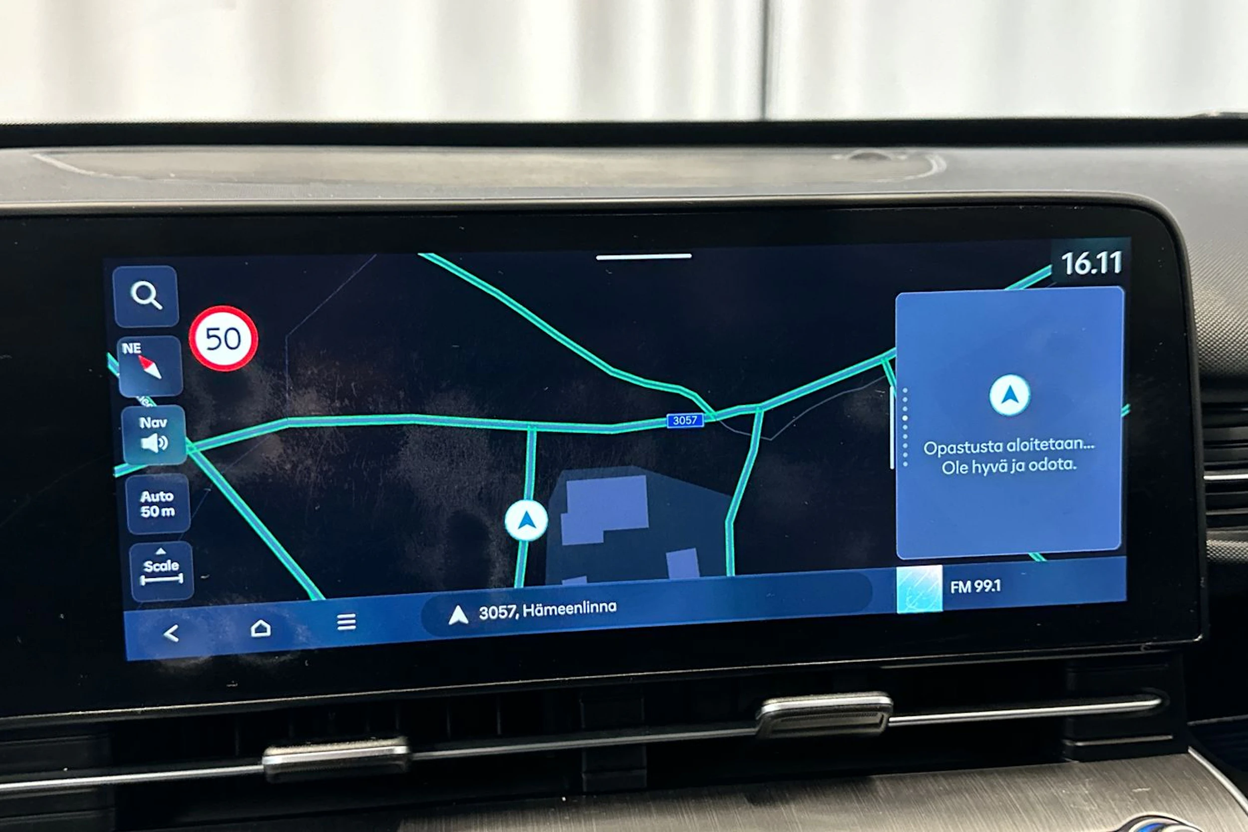 punainen Hyundai KONA Electric 2024 kuva 28.