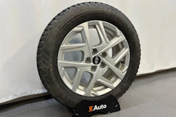 punainen Hyundai KONA Electric 2024 kuva 31.