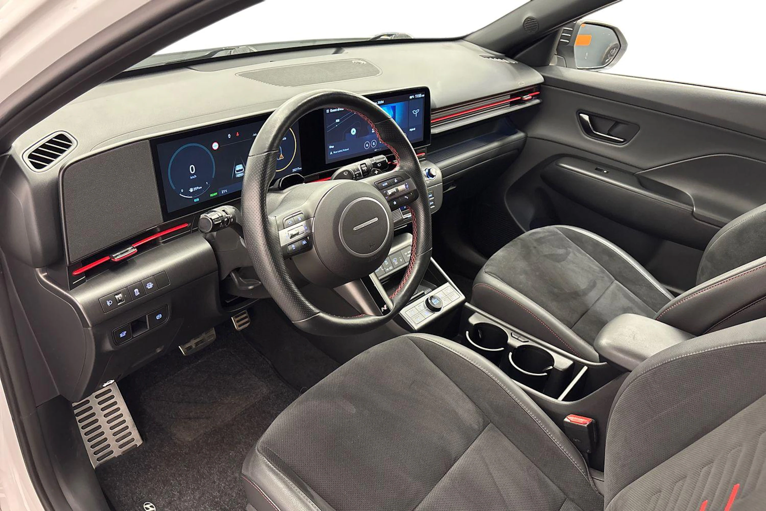 valkoinen Hyundai KONA Hybrid 2024 kuva 8.