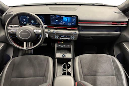 valkoinen Hyundai KONA Hybrid 2024 kuva 9.