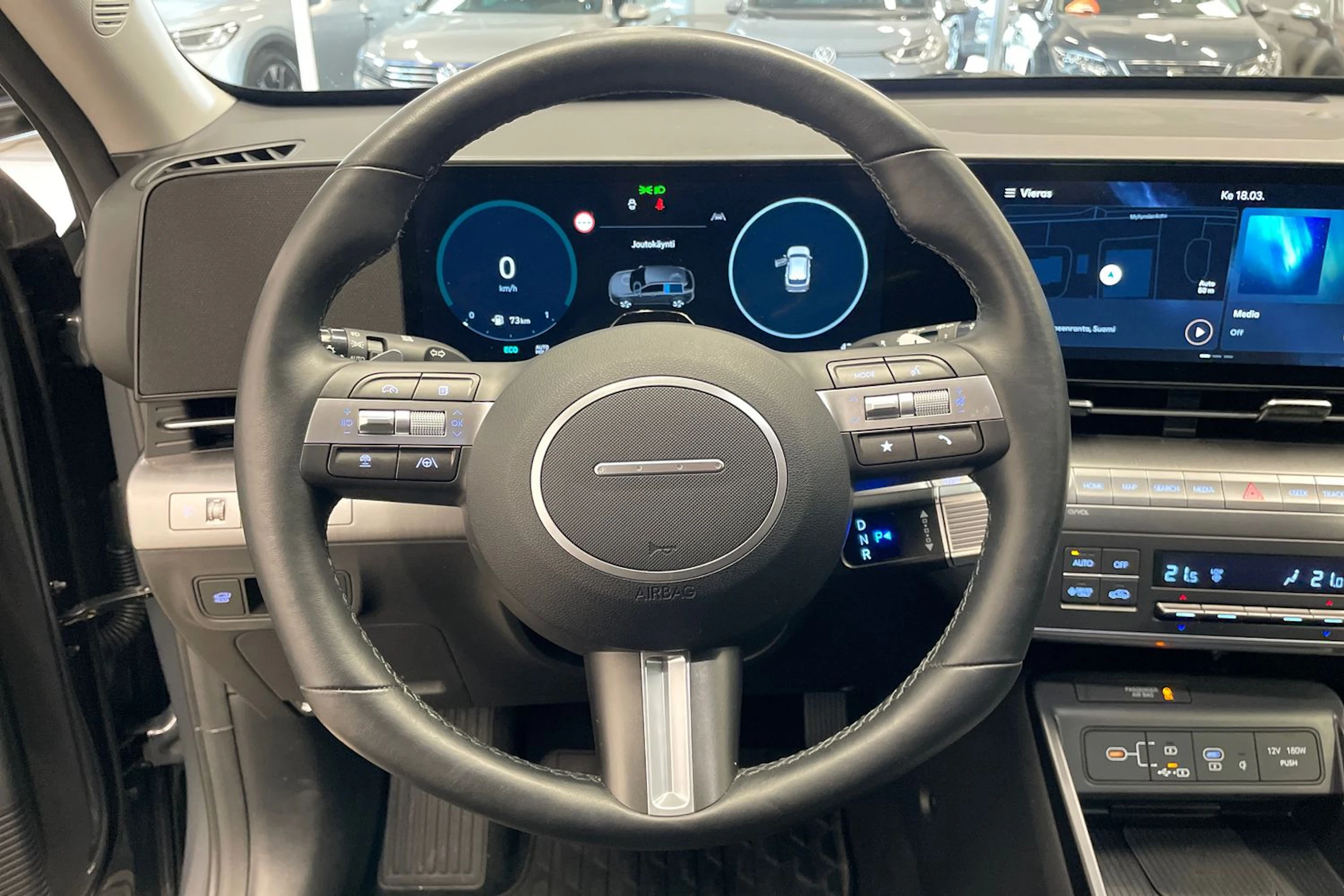 Harmaa Hyundai KONA Hybrid 2025 kuva 11.