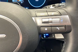 Harmaa Hyundai KONA Hybrid 2025 kuva 12.