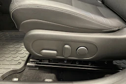 Harmaa Hyundai KONA Hybrid 2025 kuva 26.