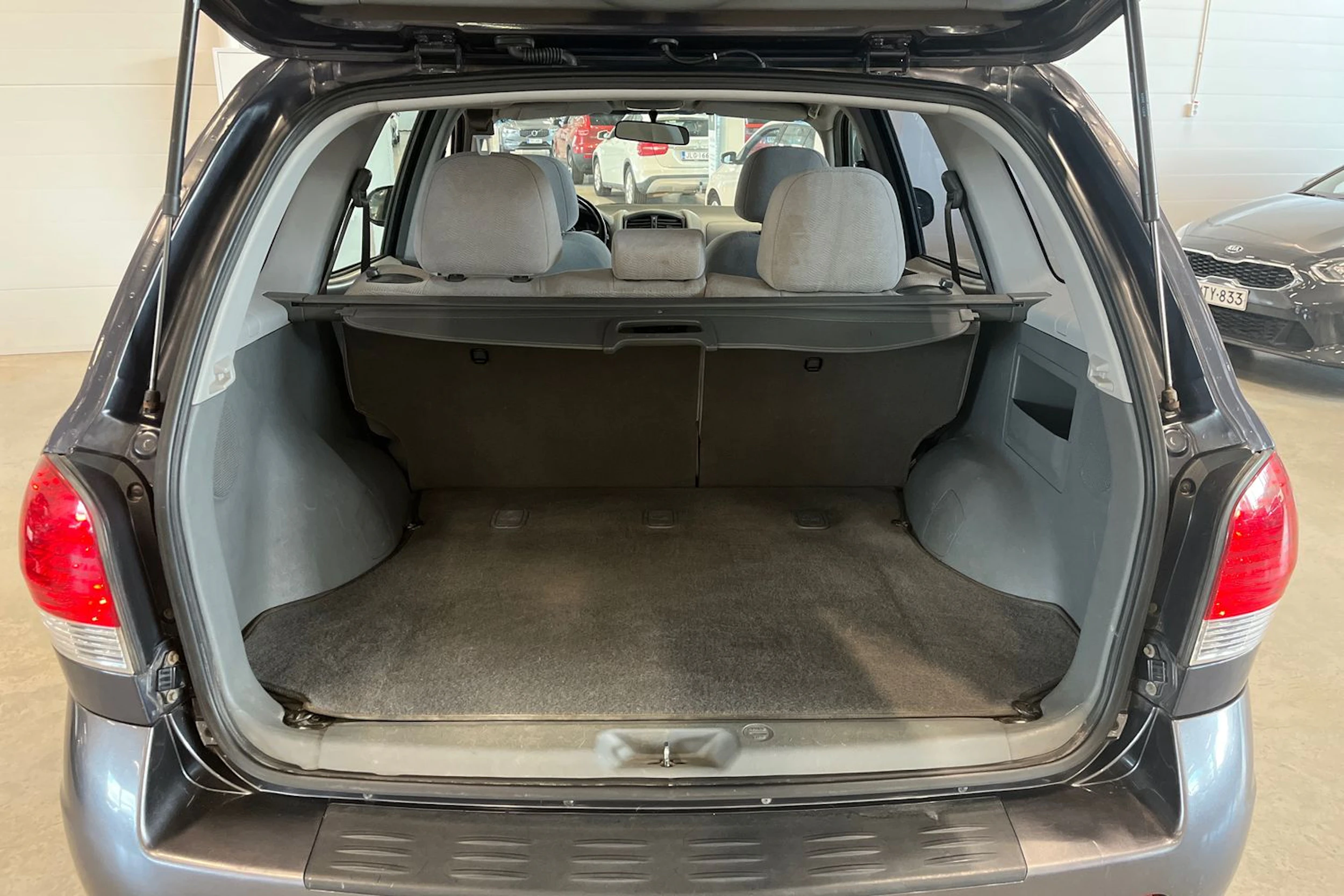sininen Hyundai Santa Fe 2006 kuva 21.