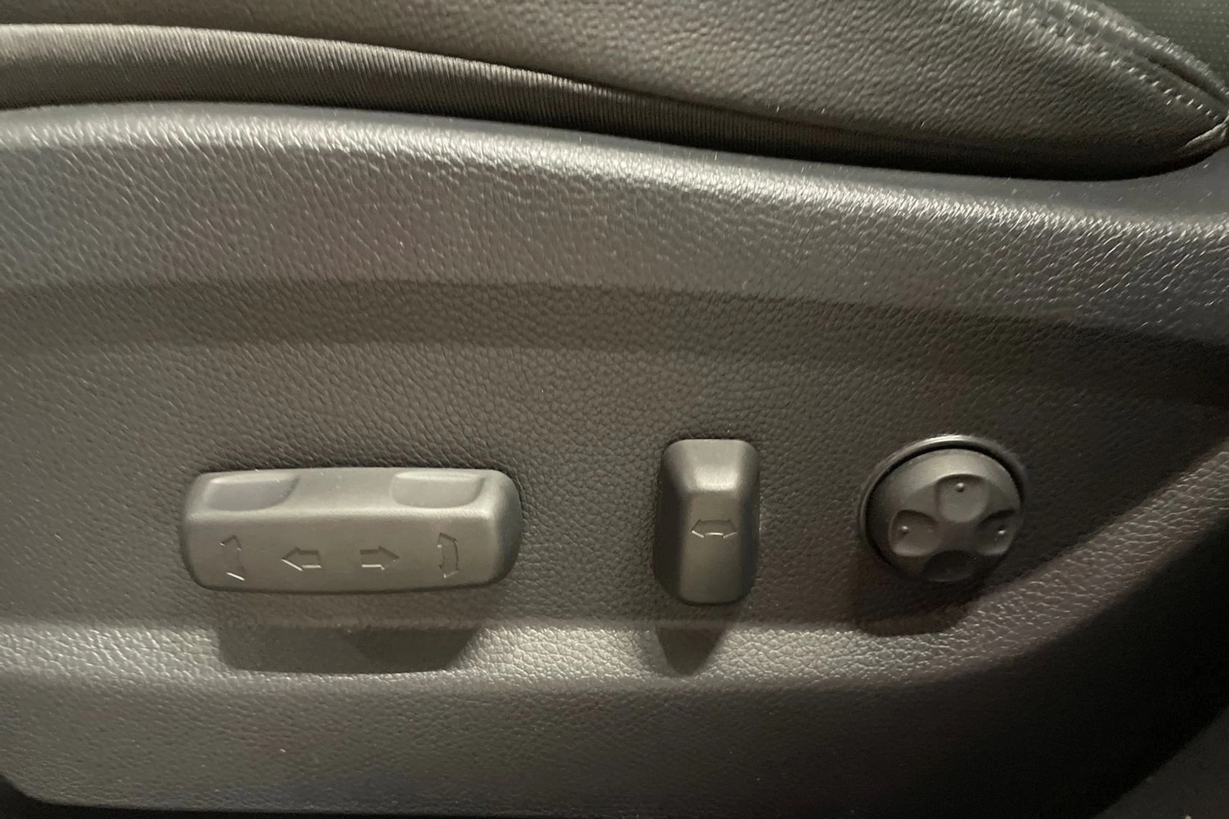 hopea Hyundai Santa Fe 2017 kuva 25.