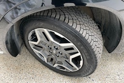 musta Hyundai Santa Fe 2023 kuva 10.