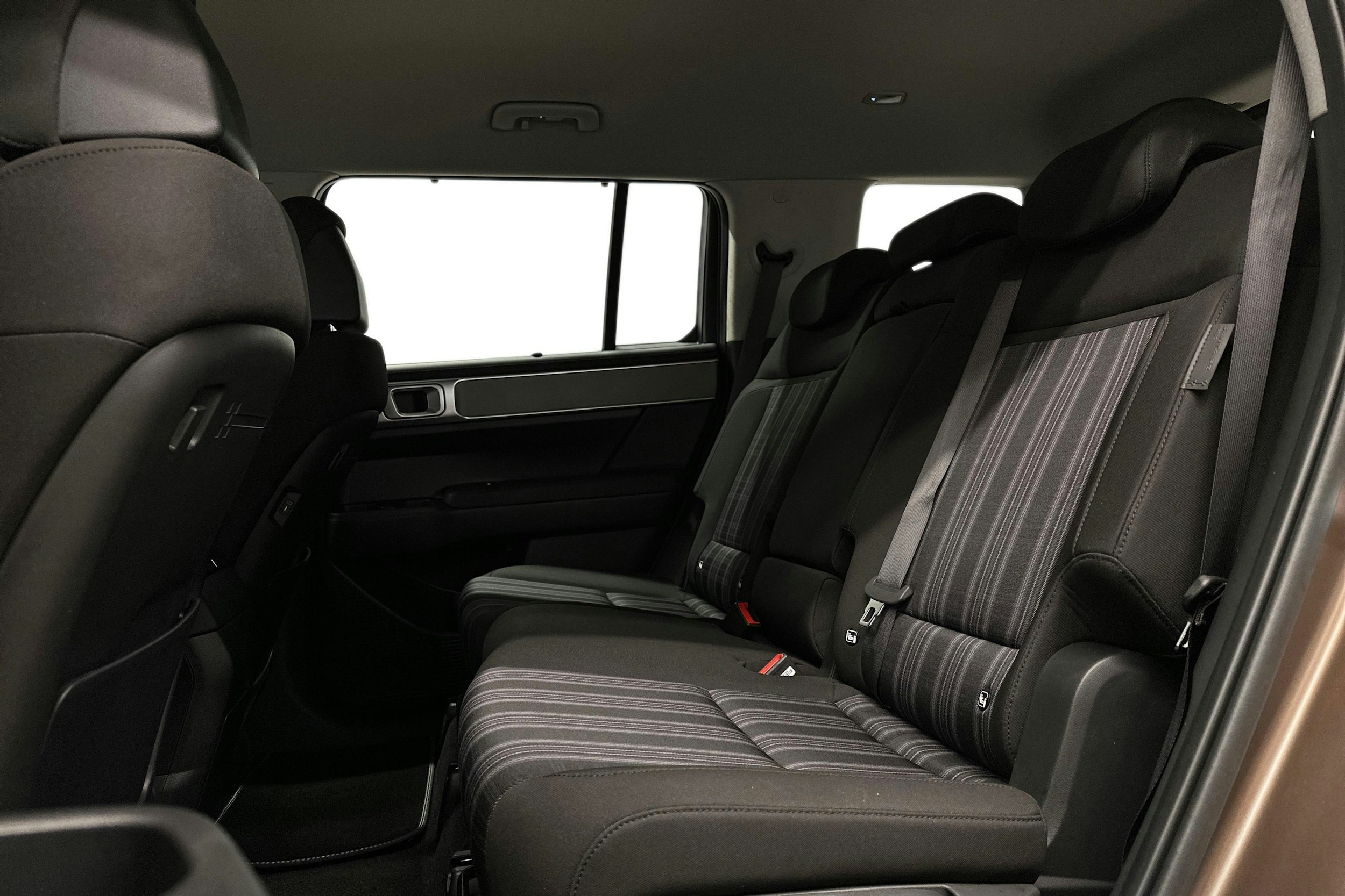 ruskea Hyundai Santa Fe 2025 kuva 10.