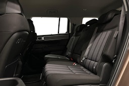 ruskea Hyundai Santa Fe 2025 kuva 10.