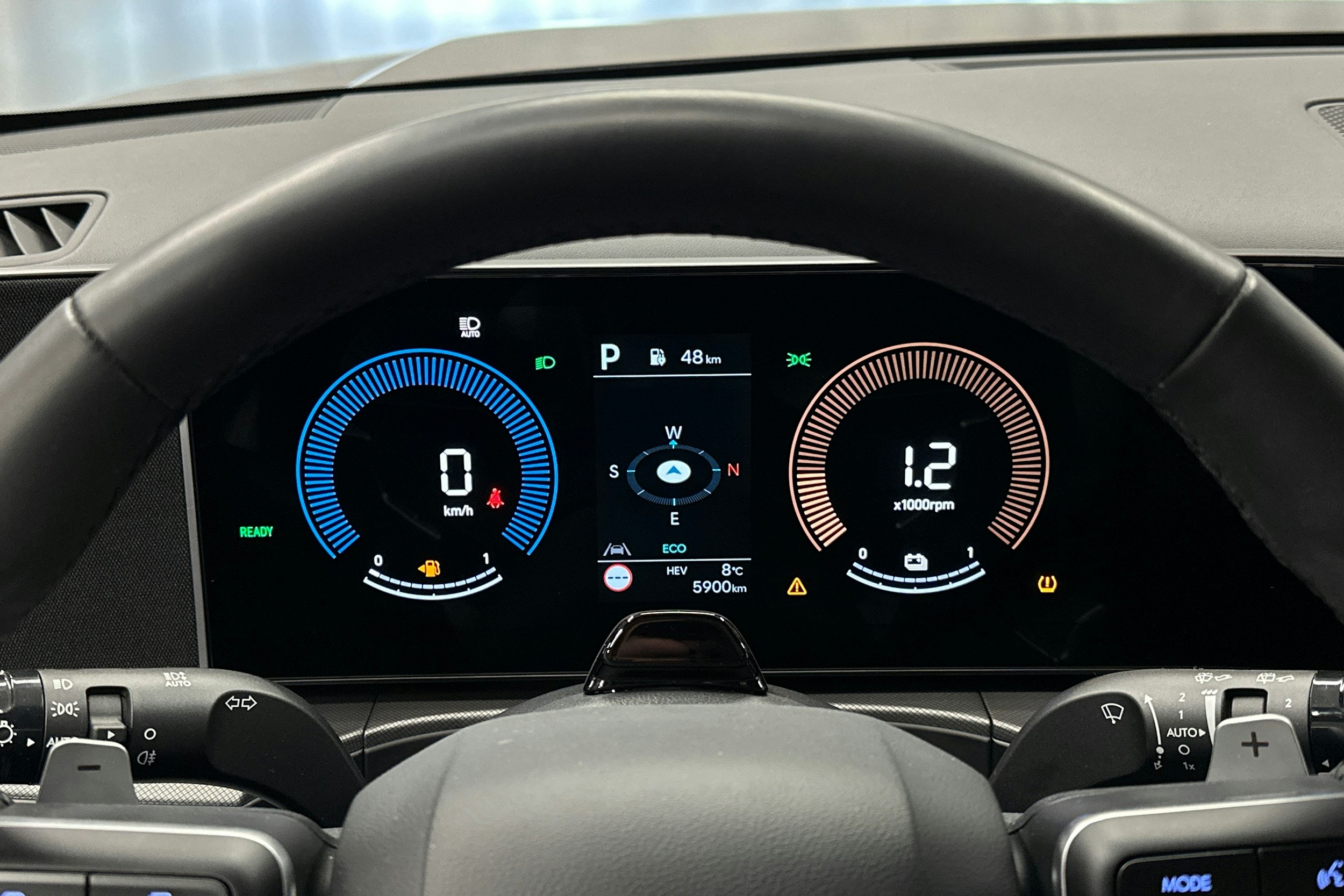 ruskea Hyundai Santa Fe 2025 kuva 16.