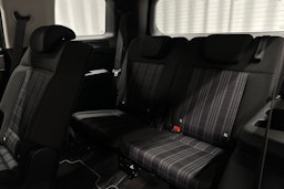 ruskea Hyundai Santa Fe 2025 kuva 25.