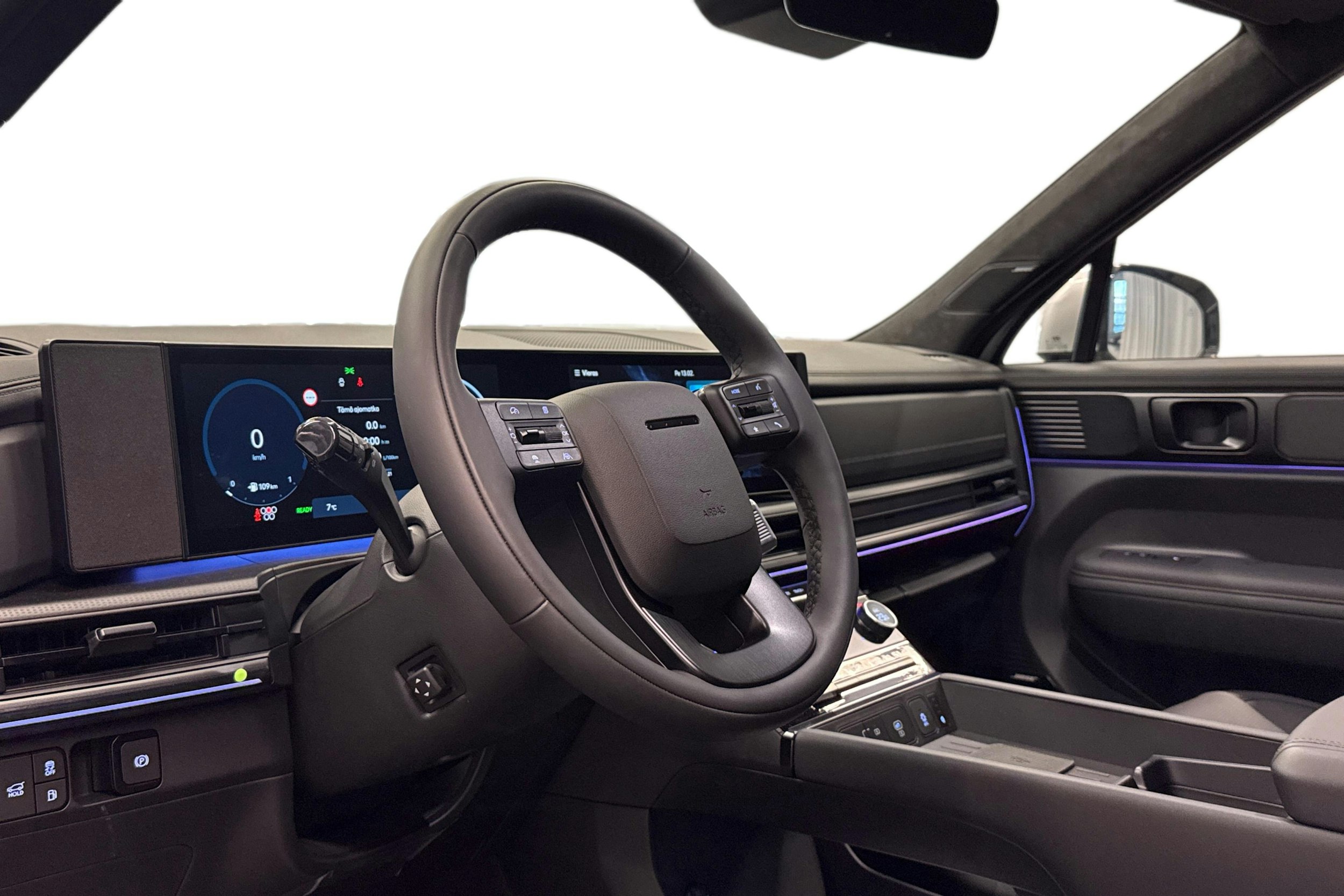 harmaa Hyundai Santa Fe 2025 kuva 7.