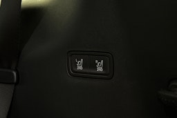 harmaa Hyundai Santa Fe 2025 kuva 30.