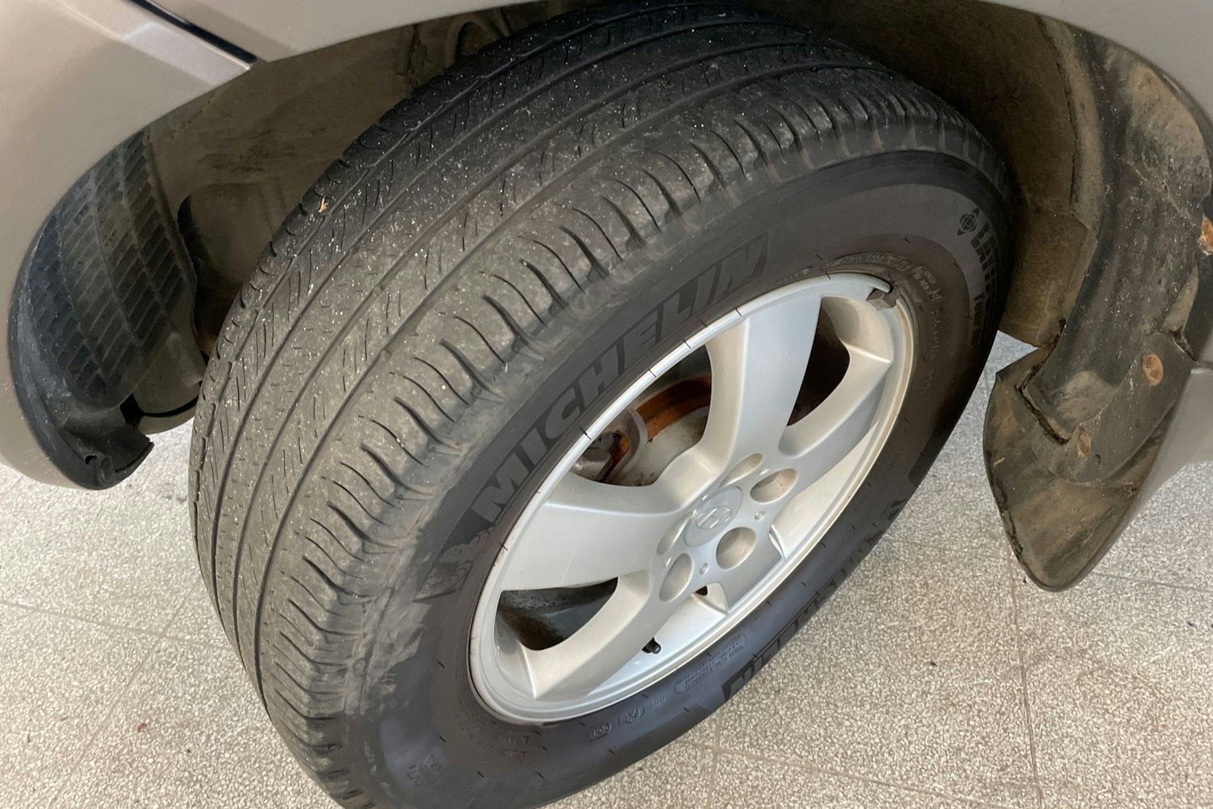 Vihreä Hyundai Tucson 2006 kuva 13.