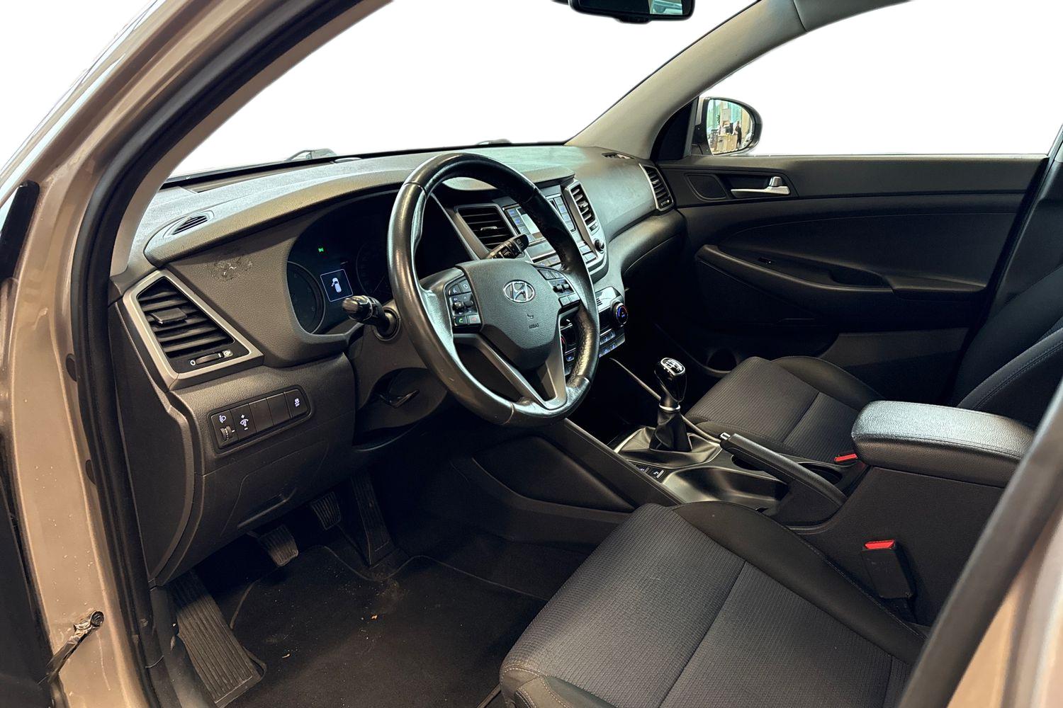 Hyundai Tucson 1,7 CRDi 6MT ISG Comfort 2016, kuva 6/30