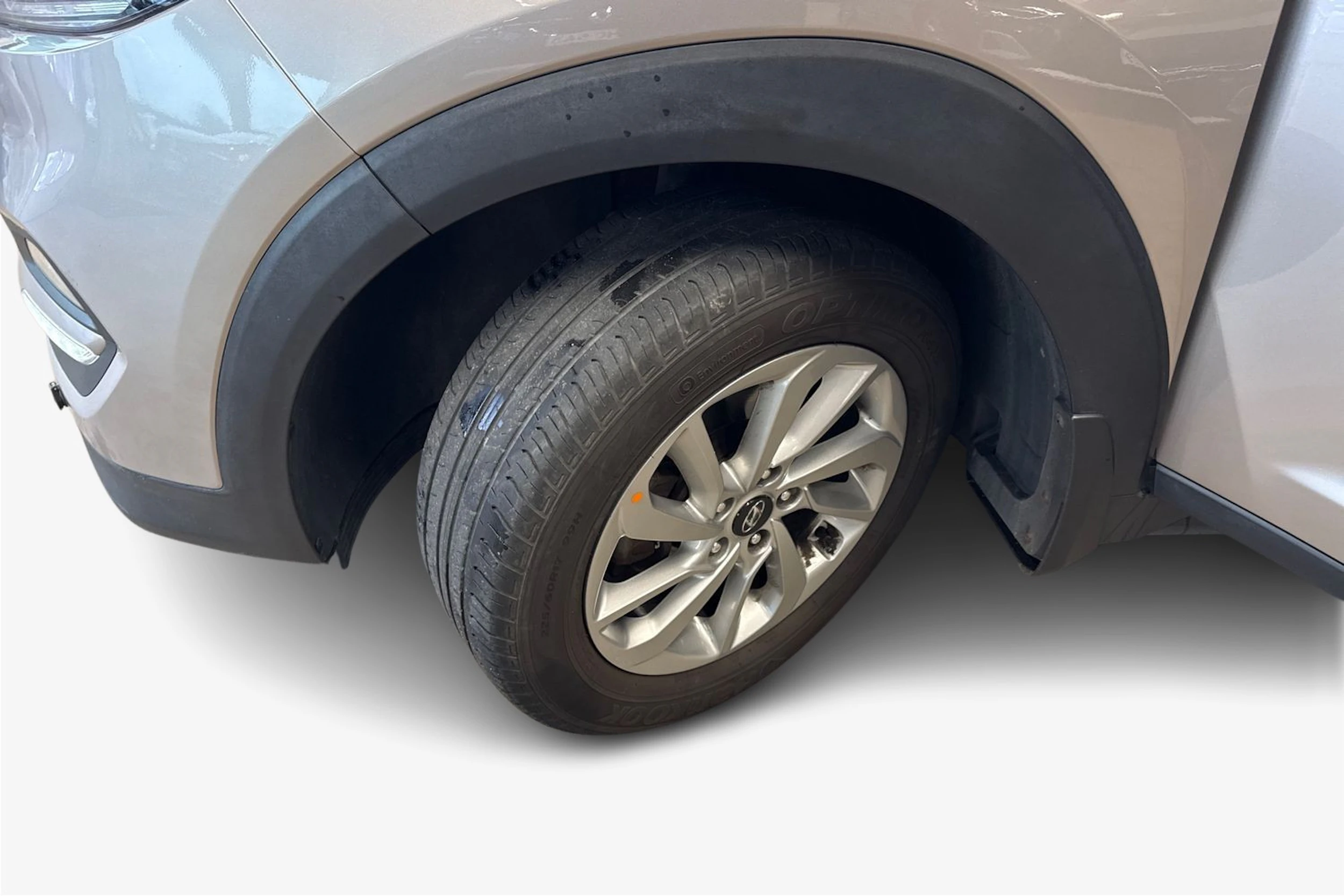 ruskea (beige) Hyundai Tucson 2016 kuva 9.