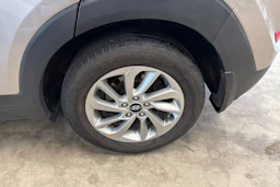 ruskea (beige) Hyundai Tucson 2016 kuva 10.