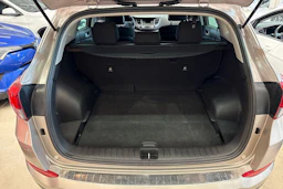 ruskea (beige) Hyundai Tucson 2016 kuva 13.