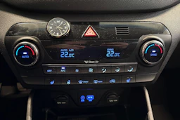 ruskea (beige) Hyundai Tucson 2016 kuva 23.