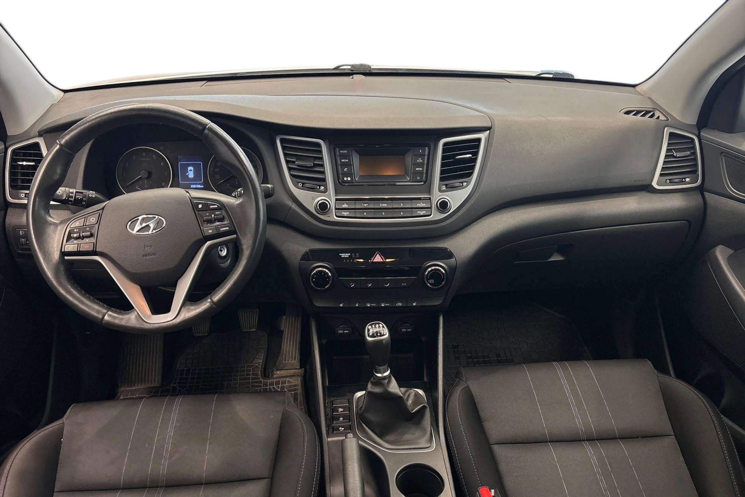 valkoinen Hyundai Tucson 2016 kuva 7.