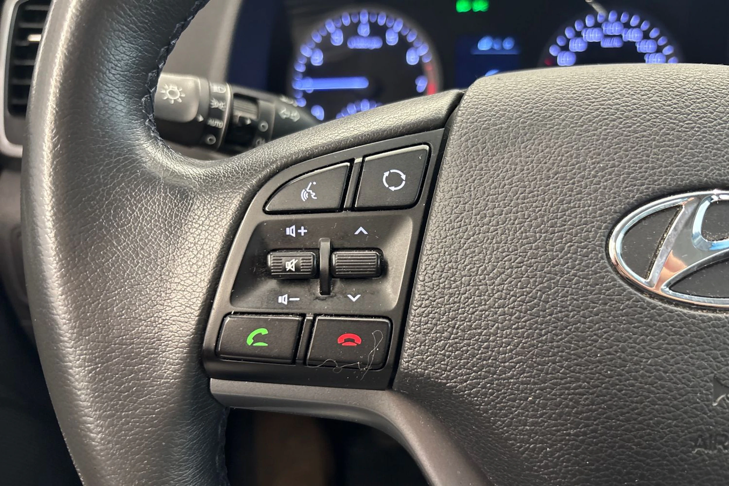 valkoinen Hyundai Tucson 2016 kuva 17.