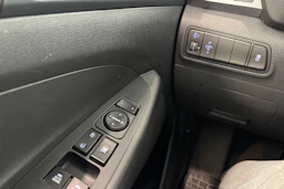 valkoinen Hyundai Tucson 2016 kuva 19.
