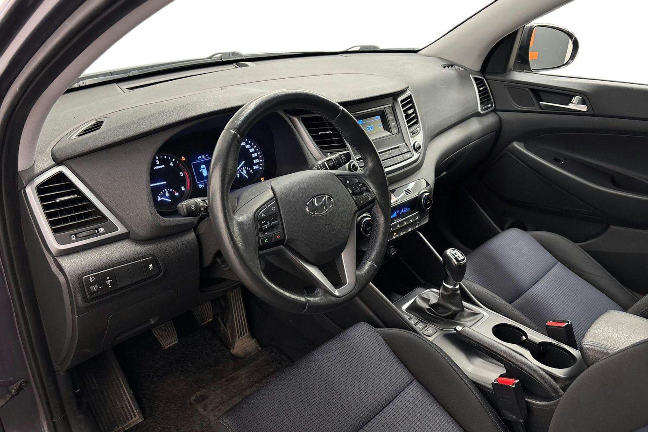 harmaa Hyundai Tucson 2017 kuva 7.