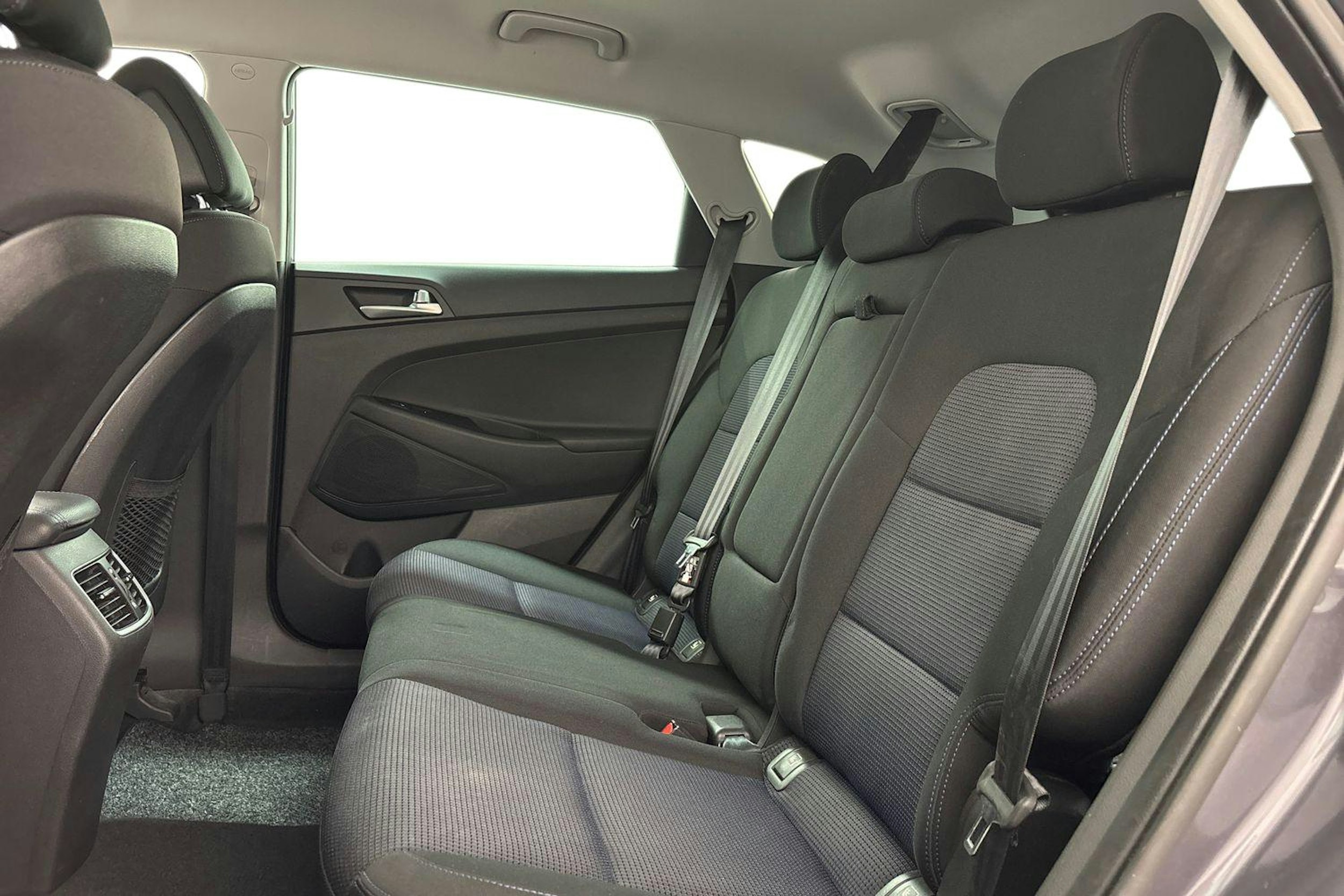 harmaa Hyundai Tucson 2017 kuva 10.