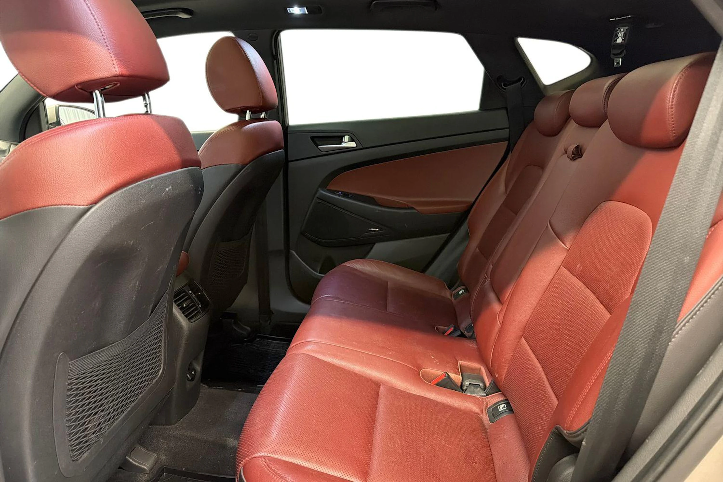 ruskea (beige) Hyundai Tucson 2019 kuva 8.