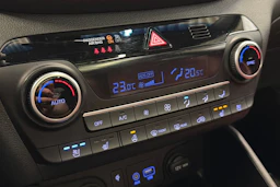 ruskea (beige) Hyundai Tucson 2019 kuva 22.