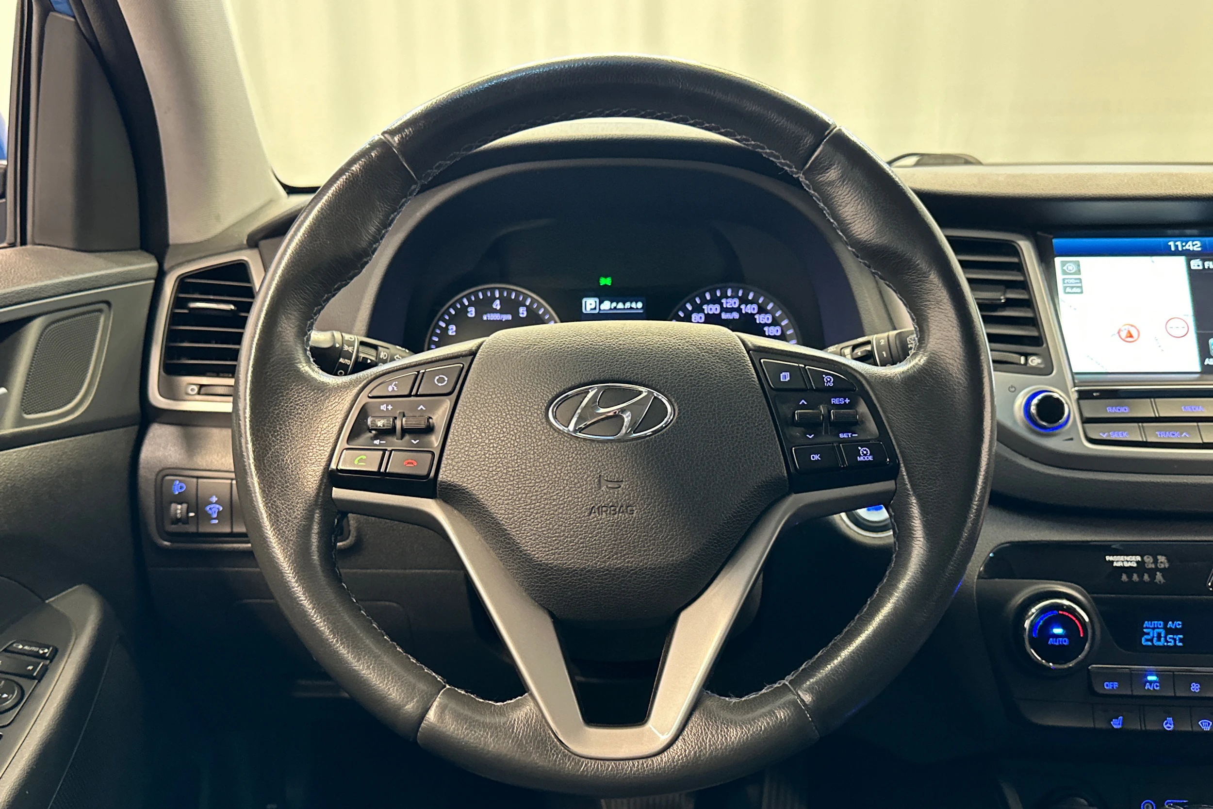 sininen Hyundai Tucson 2018 kuva 12.